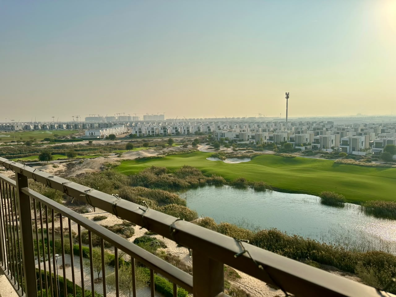 Golf Views B