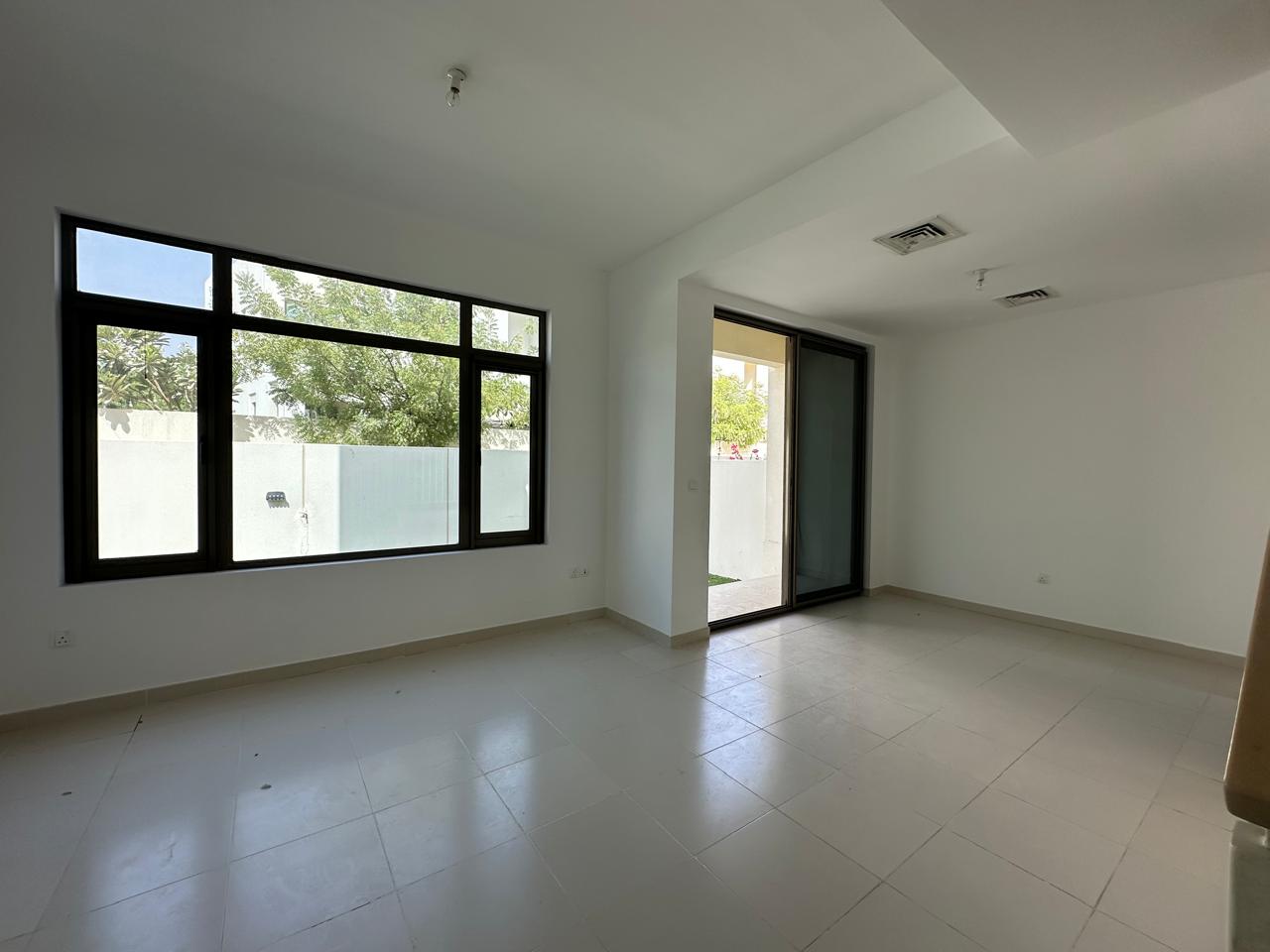 Mira Oasis 1